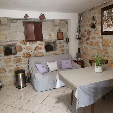 Dalmatinska Kuca Za Odmor Tučepi
