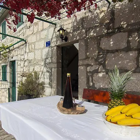 Dom wakacyjny Dalmatinska Kuca Za Odmor Tučepi