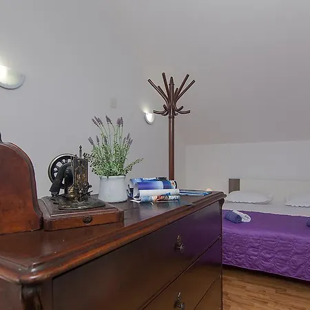 Dom wakacyjny Dalmatinska Kuca Za Odmor *